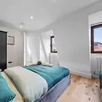 Serviced Apt In Central London Lr3
