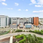 Lovely & Cosy 2 Beds London Skyline View