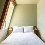 Trendy Southwark Apartment