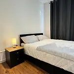 Double Bedroom In Private Home- Canning Town By London Excel