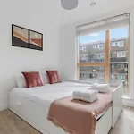 Outstanding 2 Bed London Zone 2 Near Central London