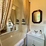 Vintage-Inspired 1Bd Flat In De Beauvoir Town