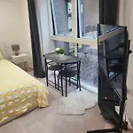 Kayz Lodge- Luxury Ensuite-Private & Shared Accommodation In A New House At The Olympic Village Overlooking Stratford Westfield And Tube Station