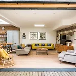Stunning 3BD Flat with Garden in Shoreditch zone 1
