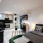 Studio Flat In Stepney-Limehouse - Central London