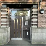 Art Deco One-Bed Entire Flat In Central London