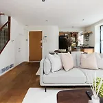 The Shoreditch Retreat - Inviting 2Bdr Apartment