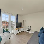 Cosy London Apartment On Elizabeth Line - Free Parking