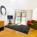 Peninsula Life- Stylish Greenwich 1Bed Flat