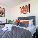 2Br Brick Lane Hideaway!
