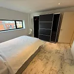 Entire Flat With 2X Bedrooms, 2X Bathrooms And A Big Living Room In The Olympic Park And Westfield At Stratford