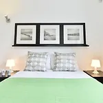Allen Gardens Apartments