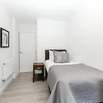City Aldgate Apartments