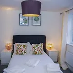 Superior 2 Bedroom Apartments