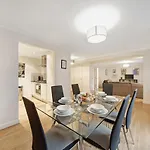 2 Bed Chic Apartment Near Shoreditch & Liverpool St Free Wifi & Parking By City Stay Aparts London
