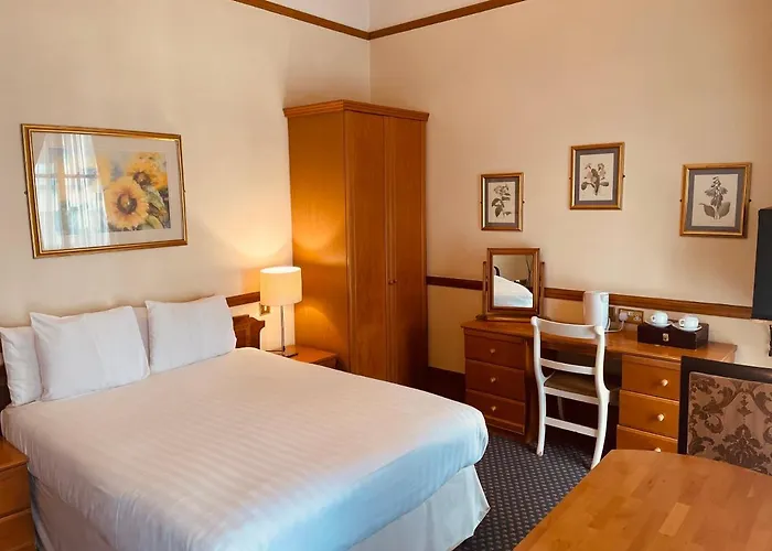 London Elizabeth Hotel
