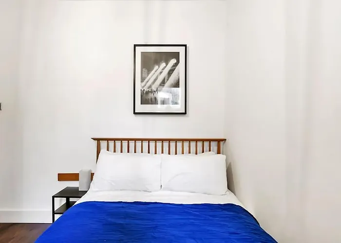 2 Bed Garden Flat Leyton Village