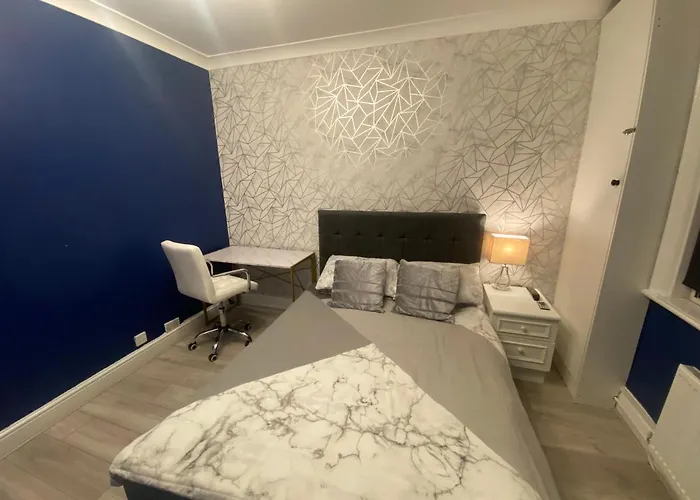 1 Bedroom Luxury Apartments By London City