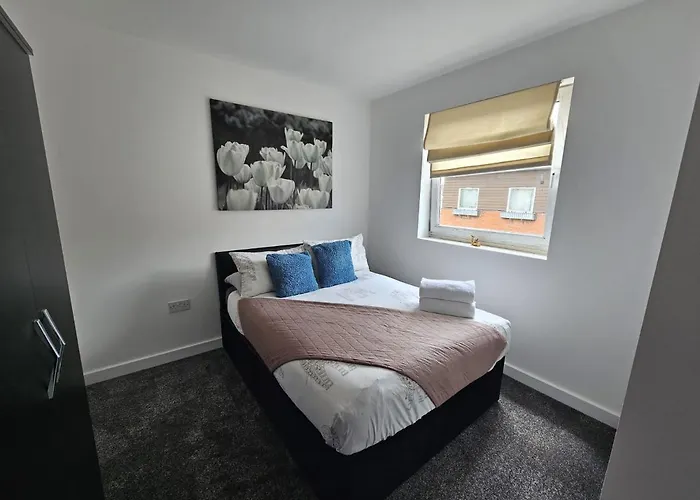 Panoramic City Views, Free Wifi, Canary Wharf Penthouse