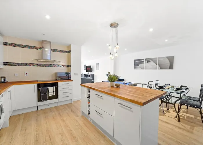 Casa Mansa - Serviced Apartment, London