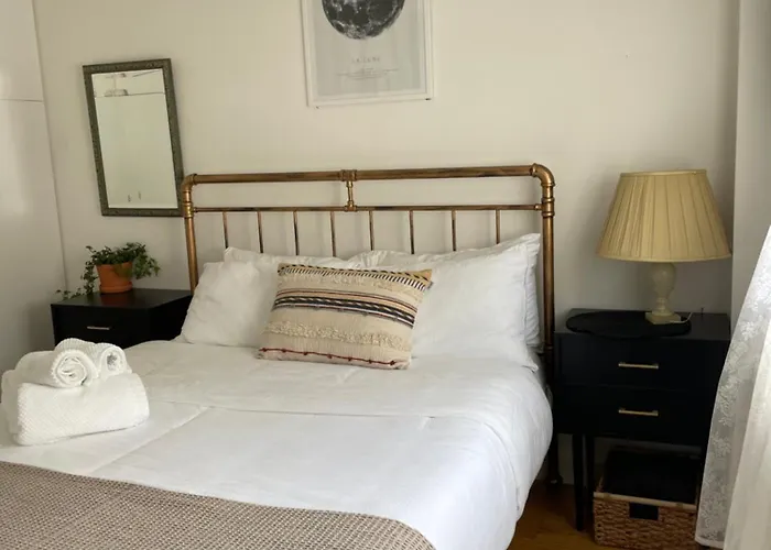 Cosy Shoreditch Flat