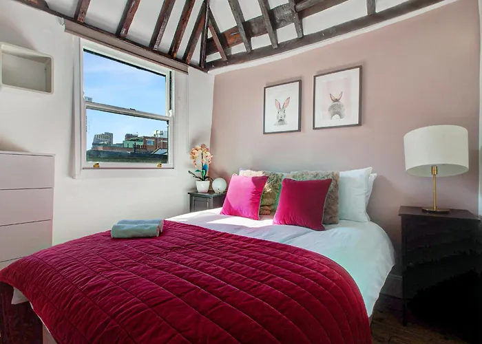 Old Street Iconic Warehouse Style 4 Bedroom 2 Bath House Prime Central London Location