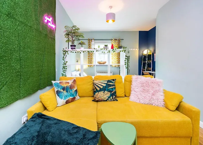 Vibrant Fresh Flat Near The Station - New Cross - Goldsmiths
