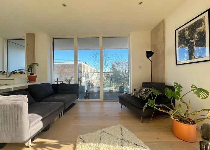 Sunfilled 2Bd Hideaway By Victoria Park