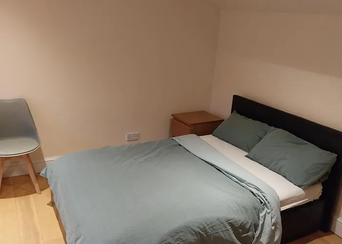 Big Ensuite Room With Shower And Rest Room And Good Garden View