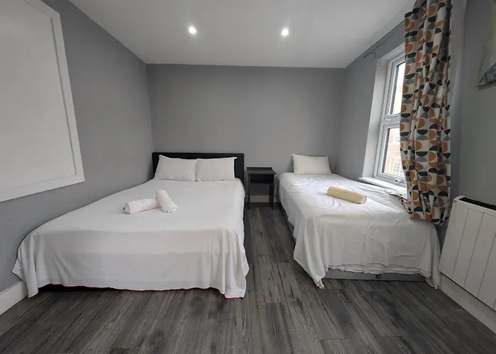 Whitechapel Apartment 3