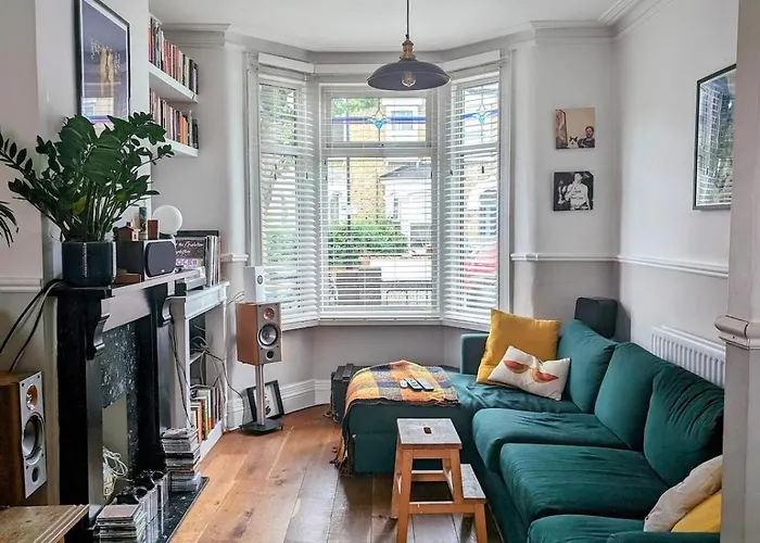 19Th Century Terraced House With Garden Bar