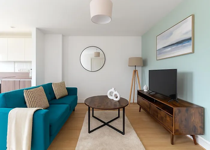 Modern Flat In Bromley By Bow