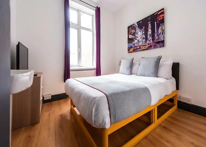 Camden Bnb Hotel
