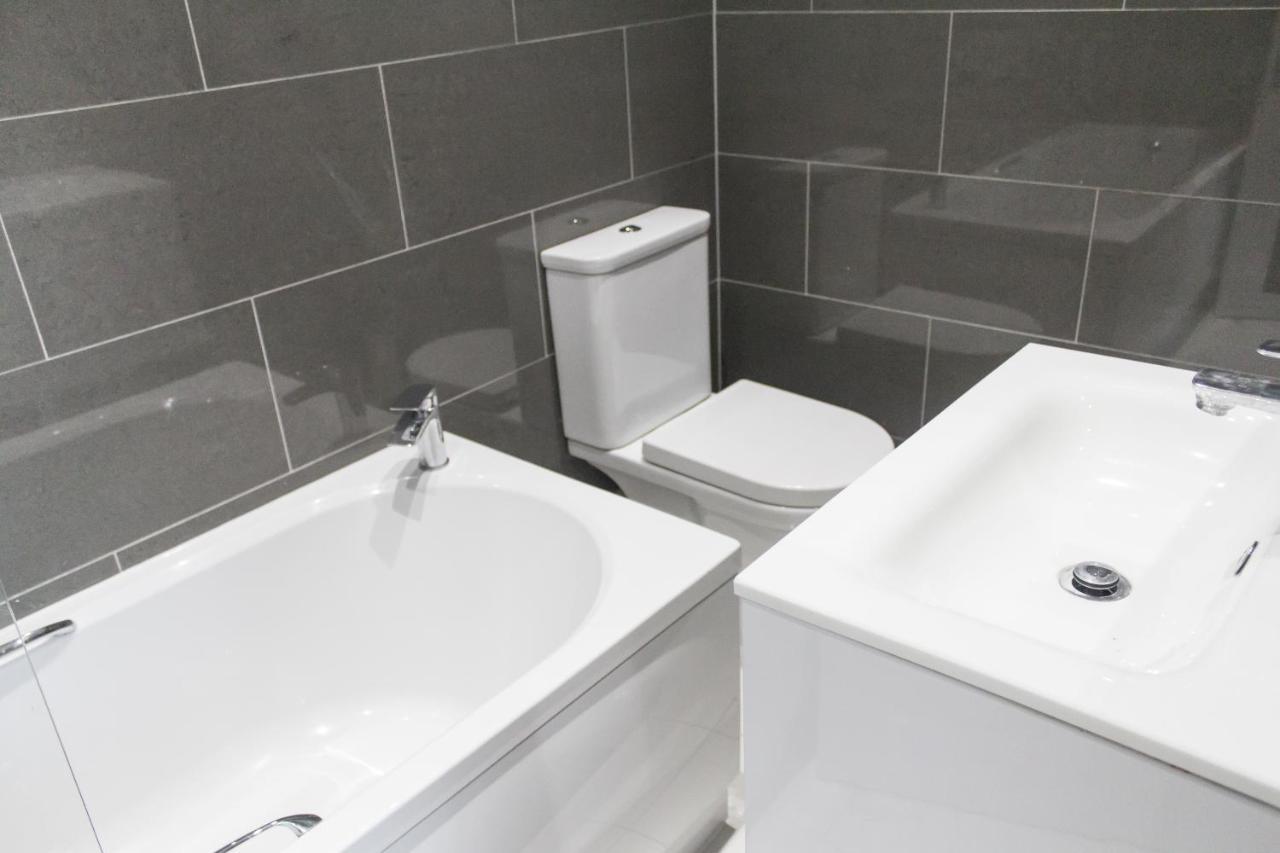 Aparthotel Mansion House With Spacious Close To Excel And Canarywharf London