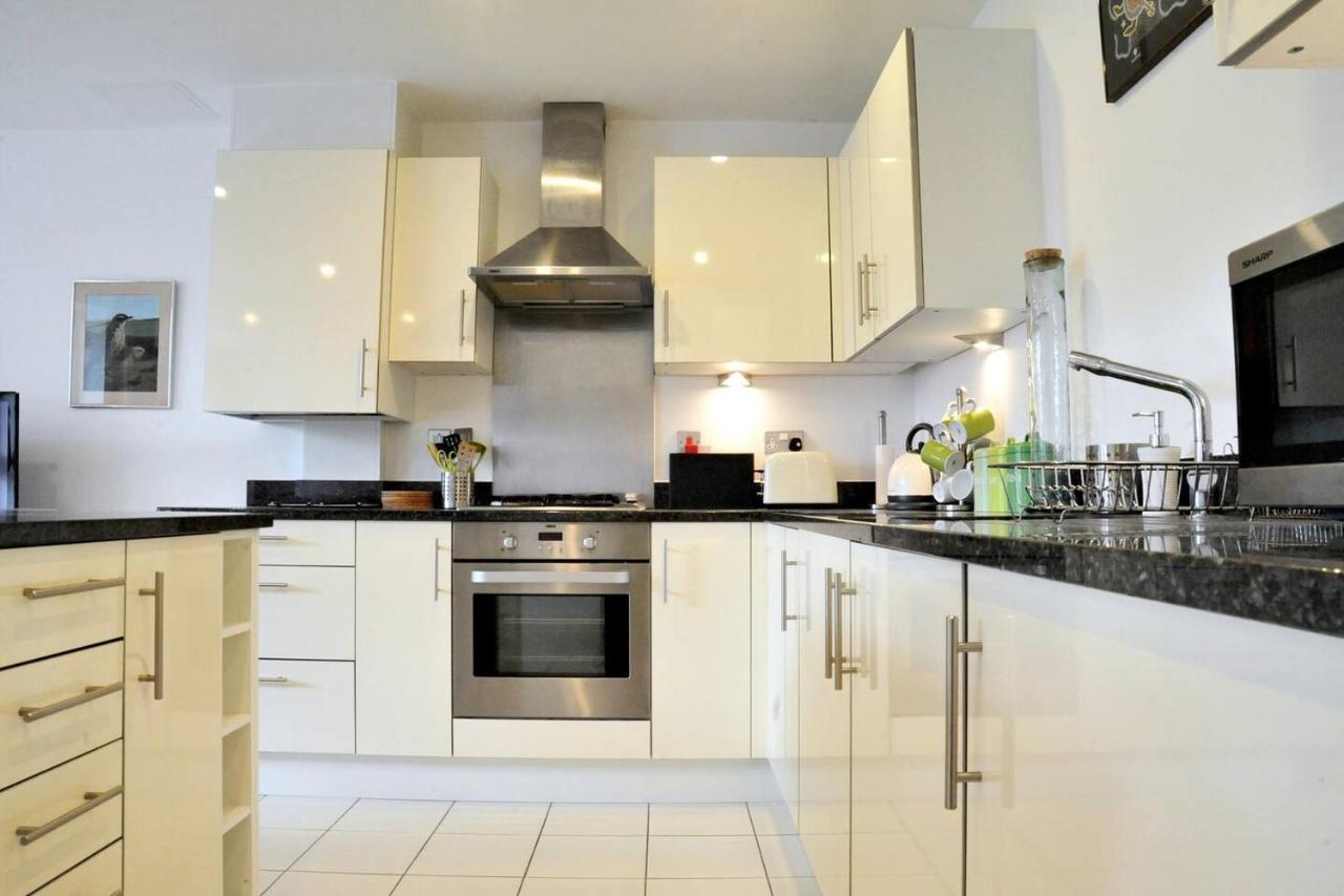 Wonderful, Bright Greenwich Sleeps 7 ! London