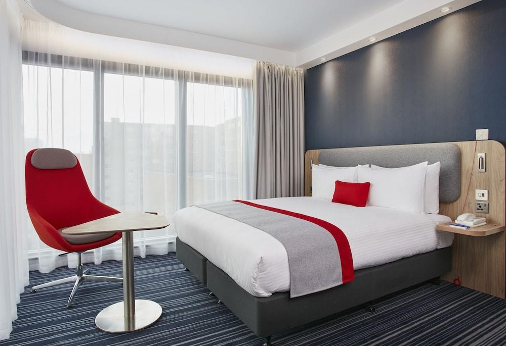 Express London-ealing, An Ihg