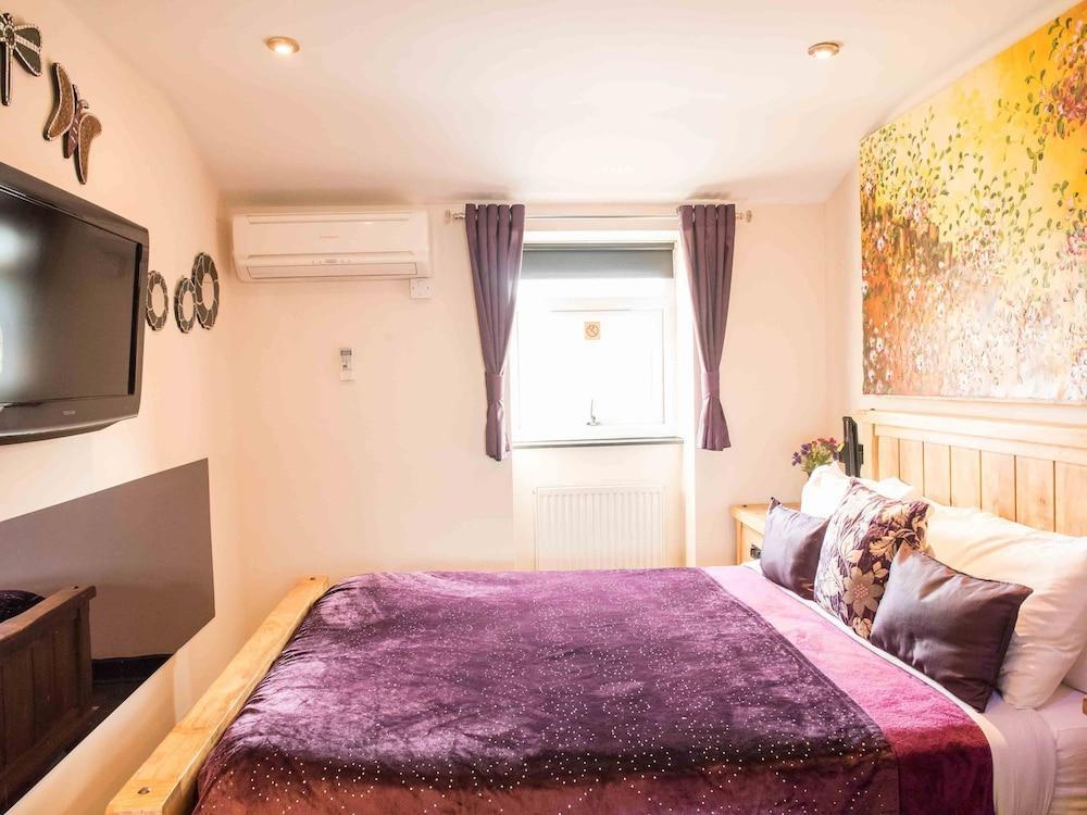 Avo Hotell London