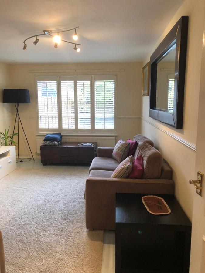 Deptfort House - 7 Minutes To Bridge Station Vakantiehuis Londen