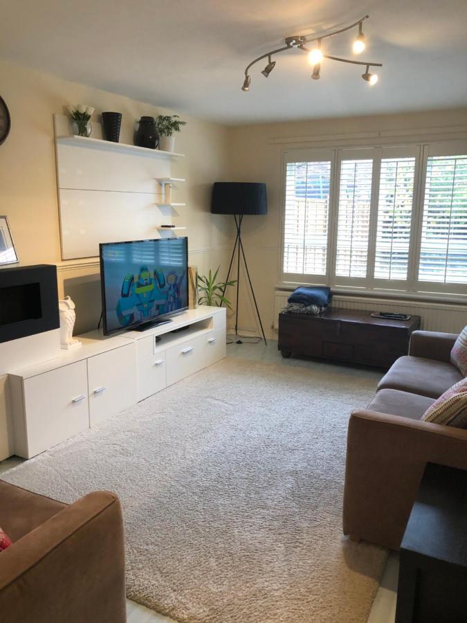 Deptfort House - 7 Minutes To Bridge Station Vakantiehuis *