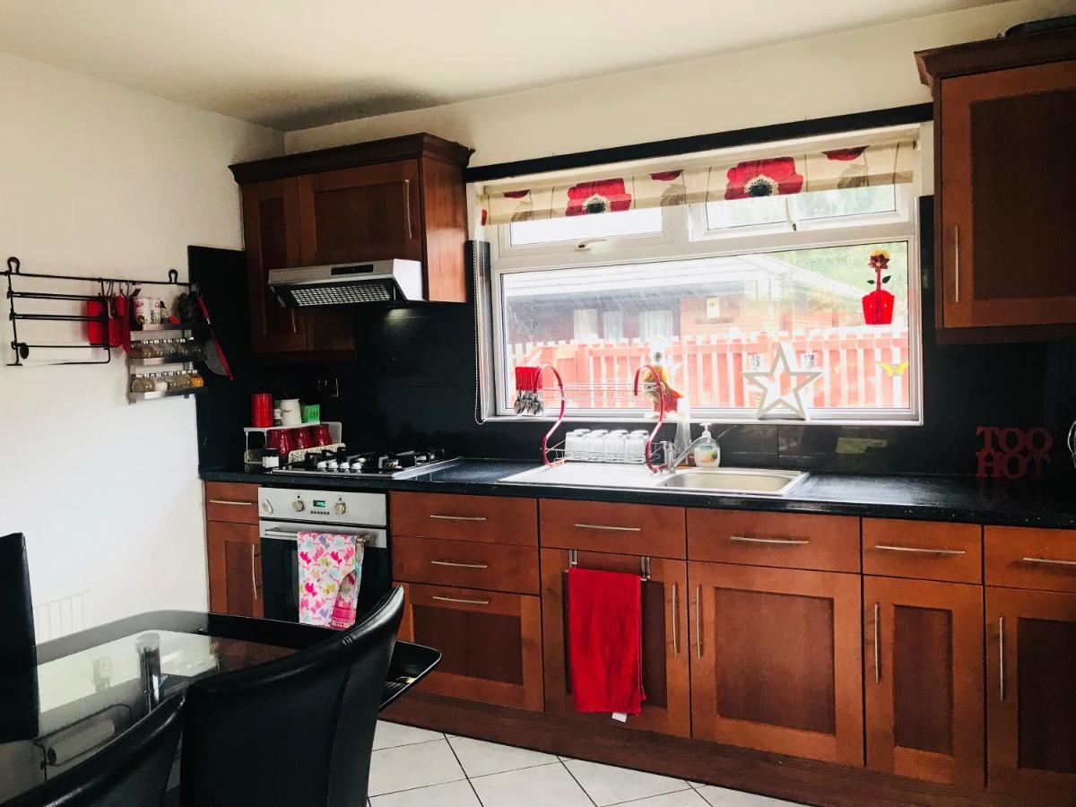 Ferienhaus Spacious House 15min To Canary Wharf/o2/excel/central London