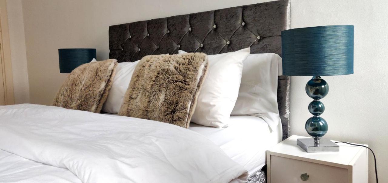 The Hideaway In London Apartment