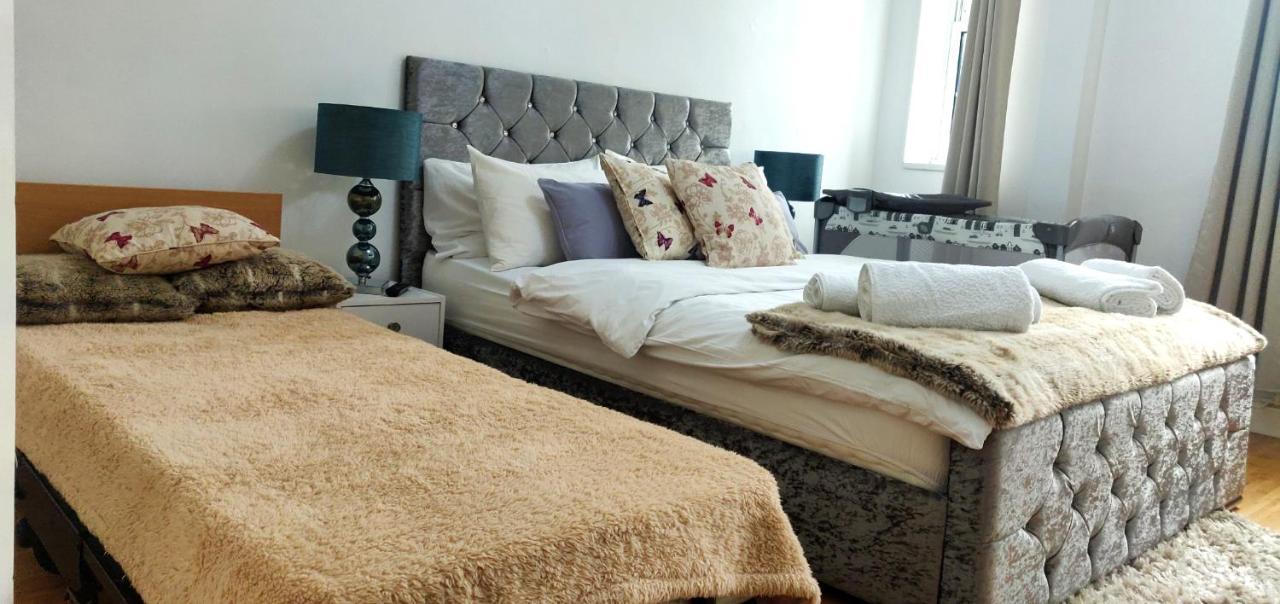 The Hideaway In London Apartment