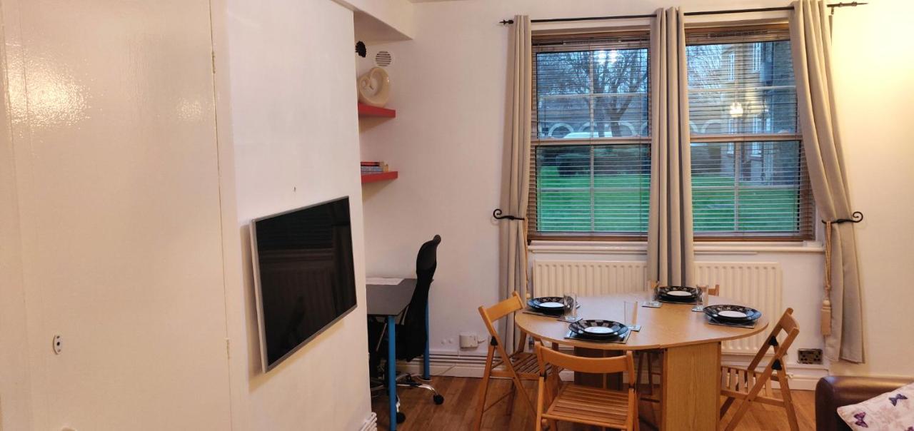 Apartment The Hideaway In London