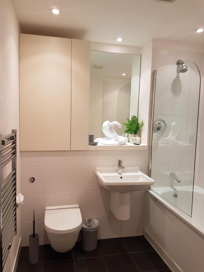 Canary Wharf Retreat - Serviced Apartment