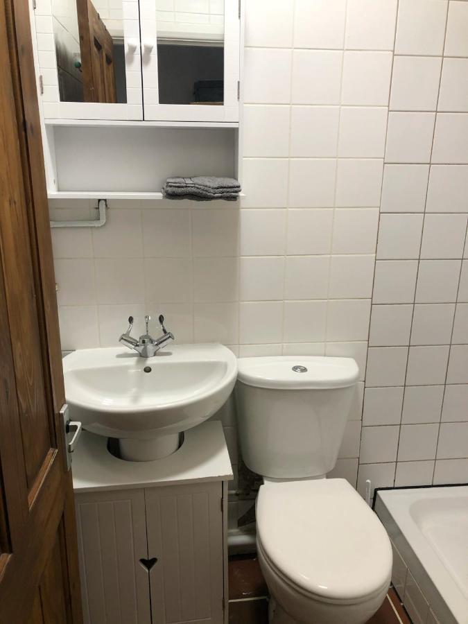 Double With Private Bathroom In A 2-bedrooms House