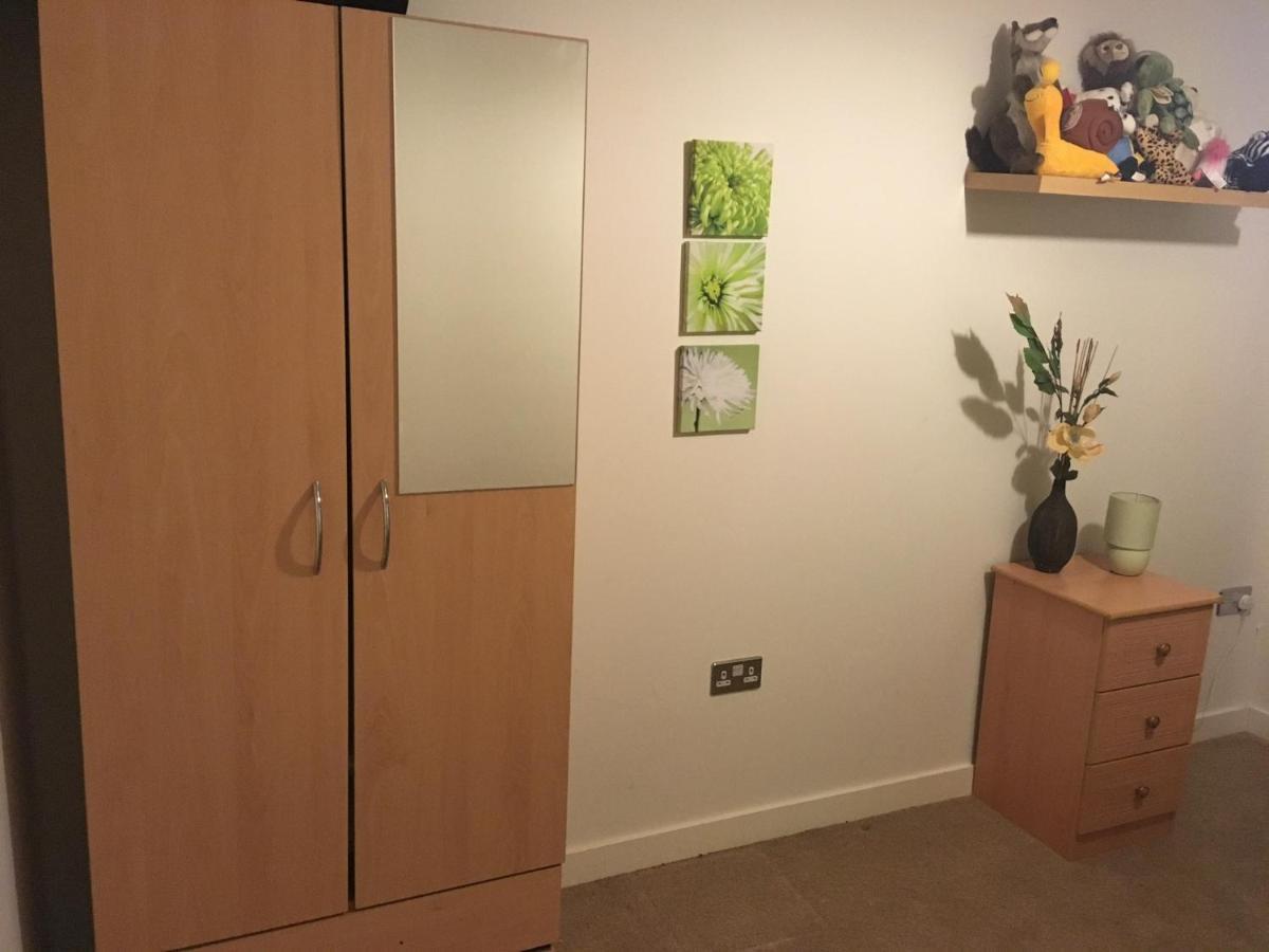Bright And Modern Flat In Greenwich London
