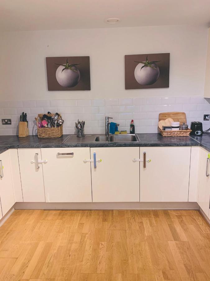 Bright And Modern Flat In Greenwich Apartment London