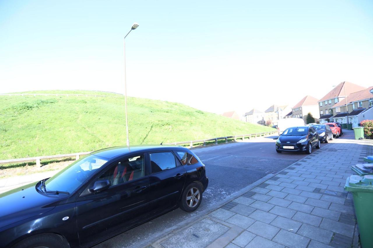 Lovely 4 Bed House Сasa de vacaciones Londres
