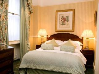 The Academy - Small Luxury Of The World Hotell