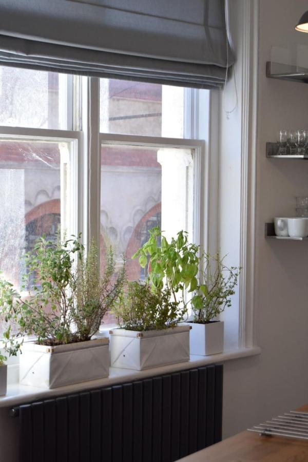 Airy Modern 1 Bed In Shoreditch Appartement *